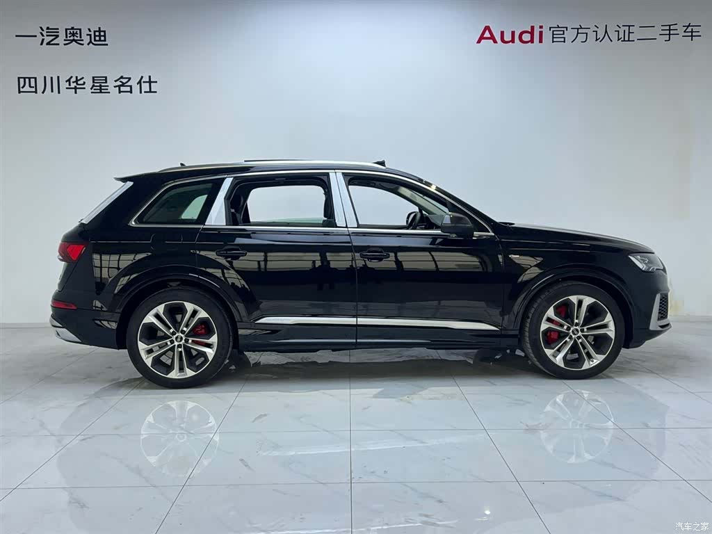 Audi Q7, 2024 3