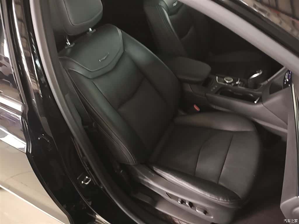 Cadillac XT5, 2020 25