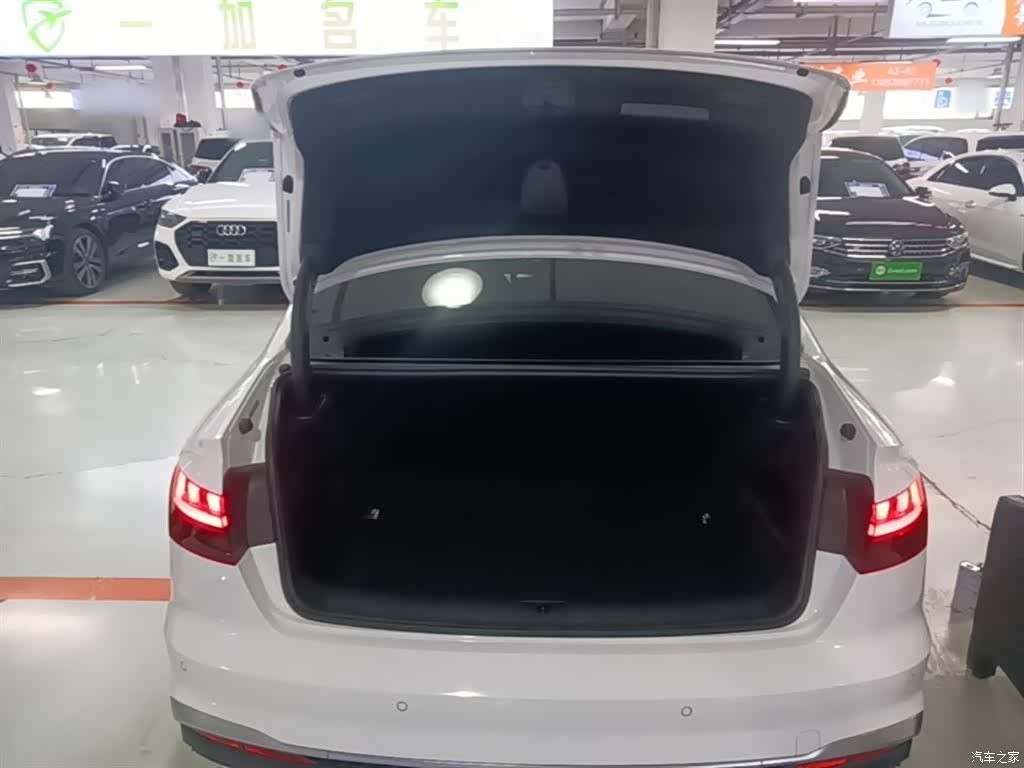 Audi A4L, 2021 19