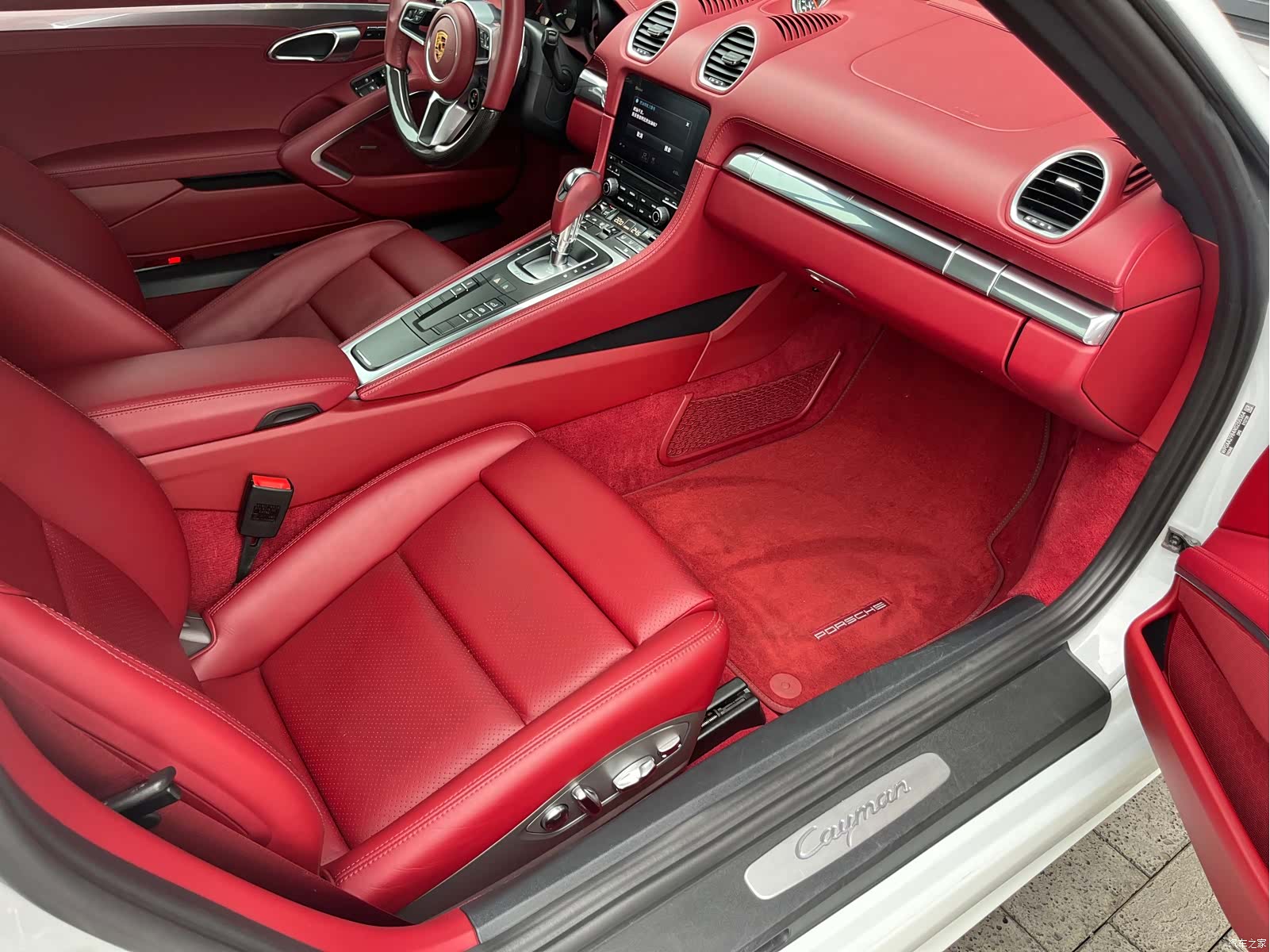 Porsche Cayman, 2022 14