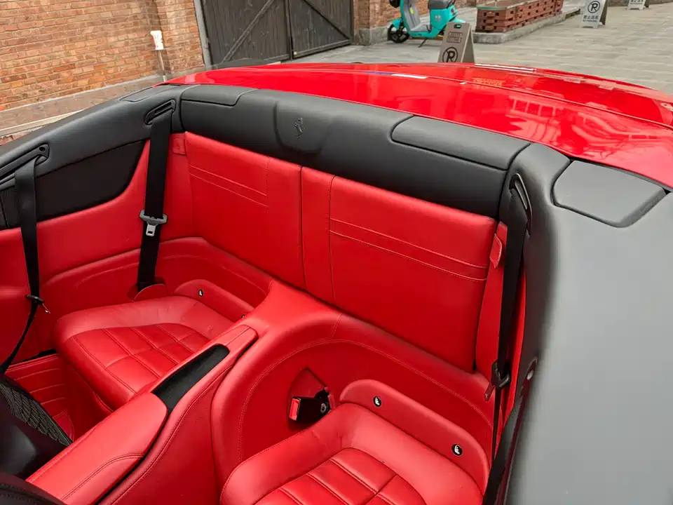 Ferrari California T
