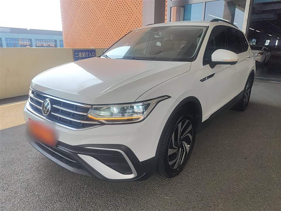 Volkswagen Tiguan L
