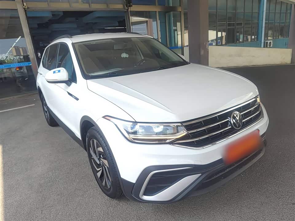 Volkswagen Tiguan L
