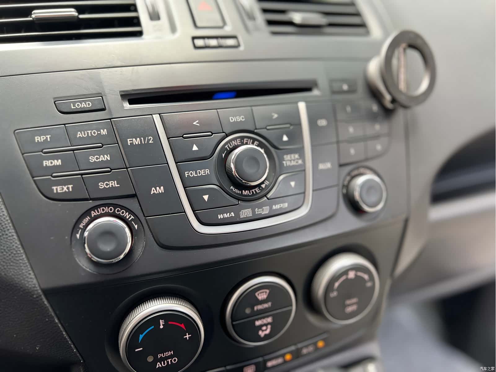 Mazda 5, 2011 17