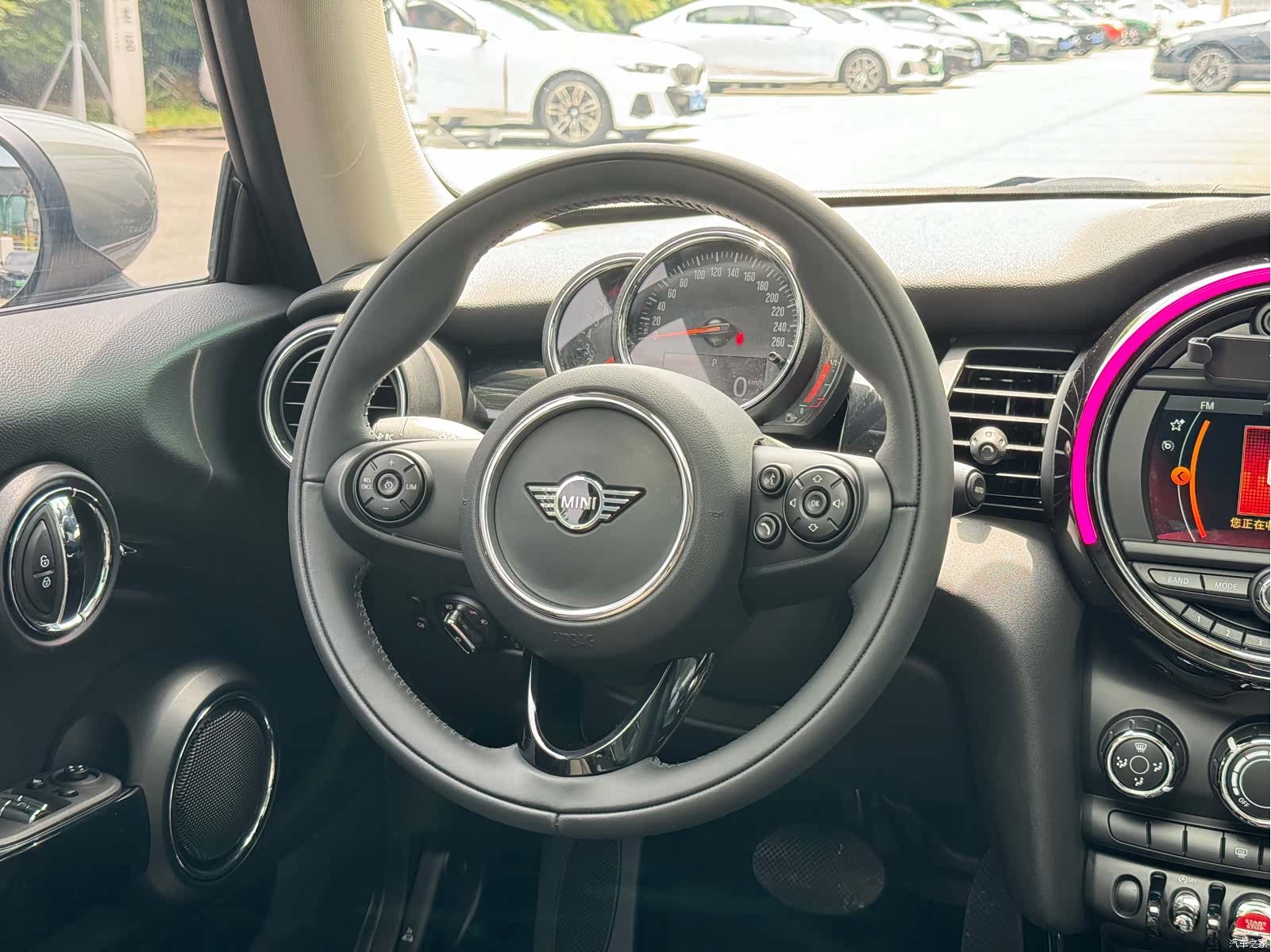 Mini ONE, 2021 13