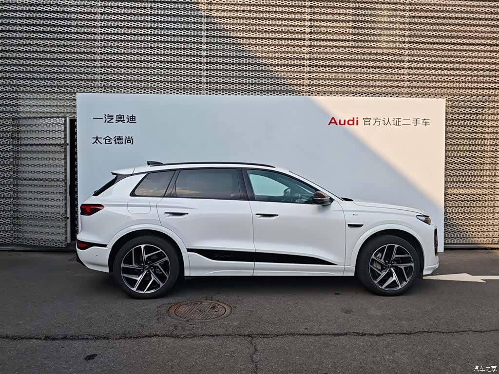 Audi e-tron, 2025 4