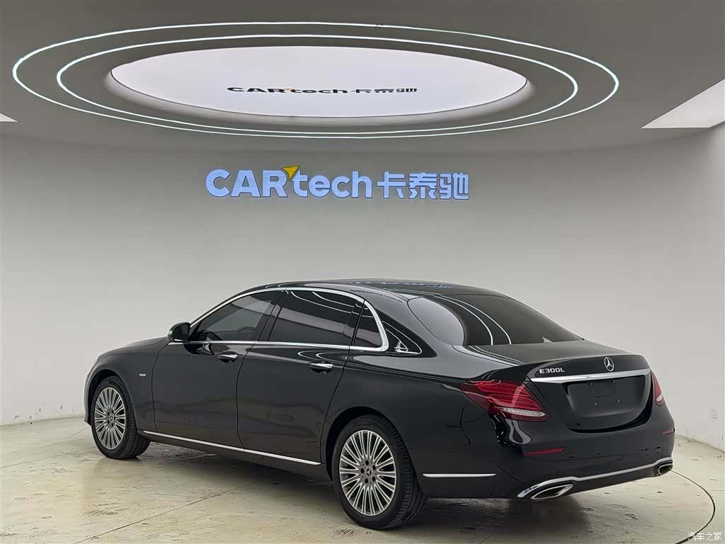 Mercedes-Benz E-Class, 2020 4