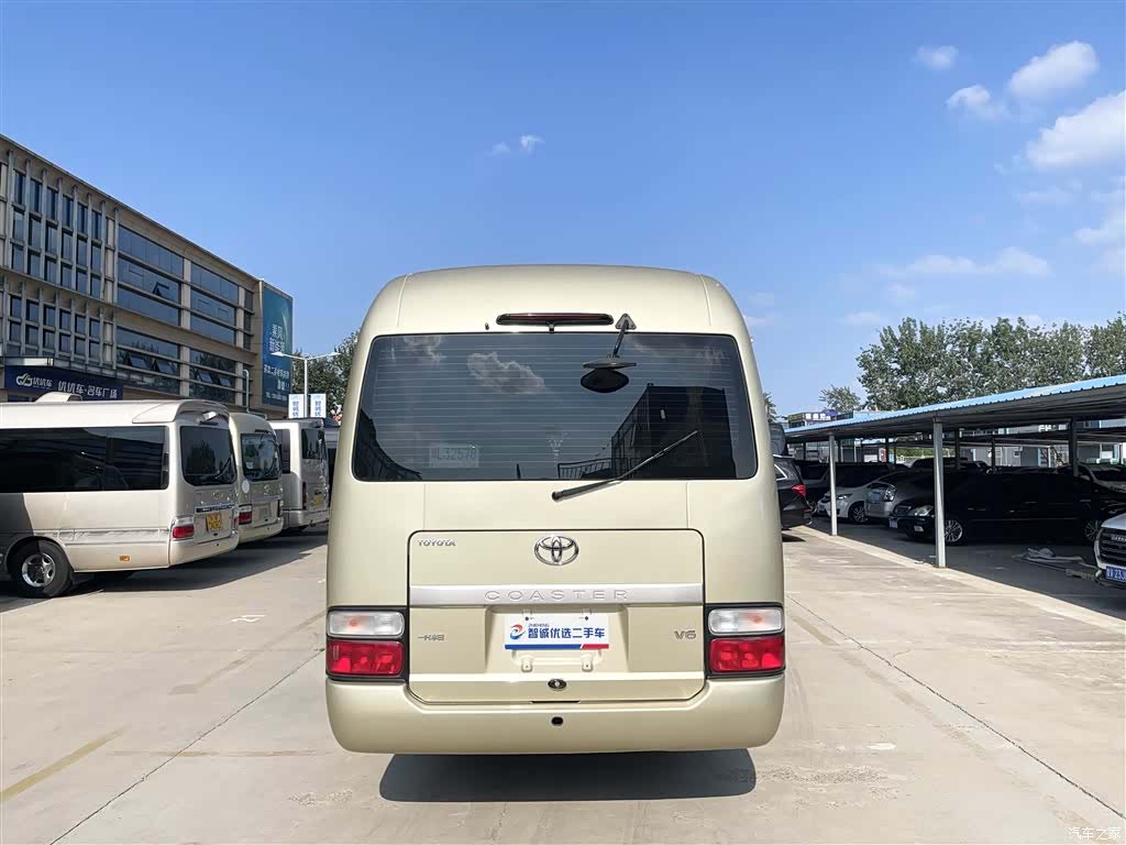 Toyota Coaster, 2018 3