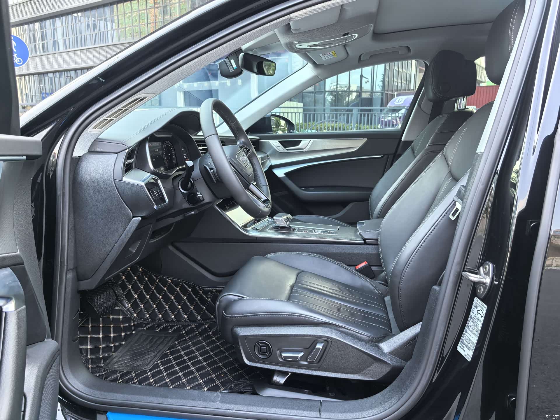 Audi A6L, 2022 4