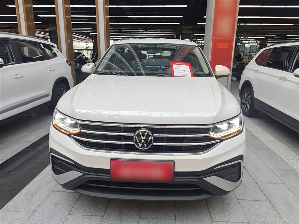 Volkswagen Tiguan L
