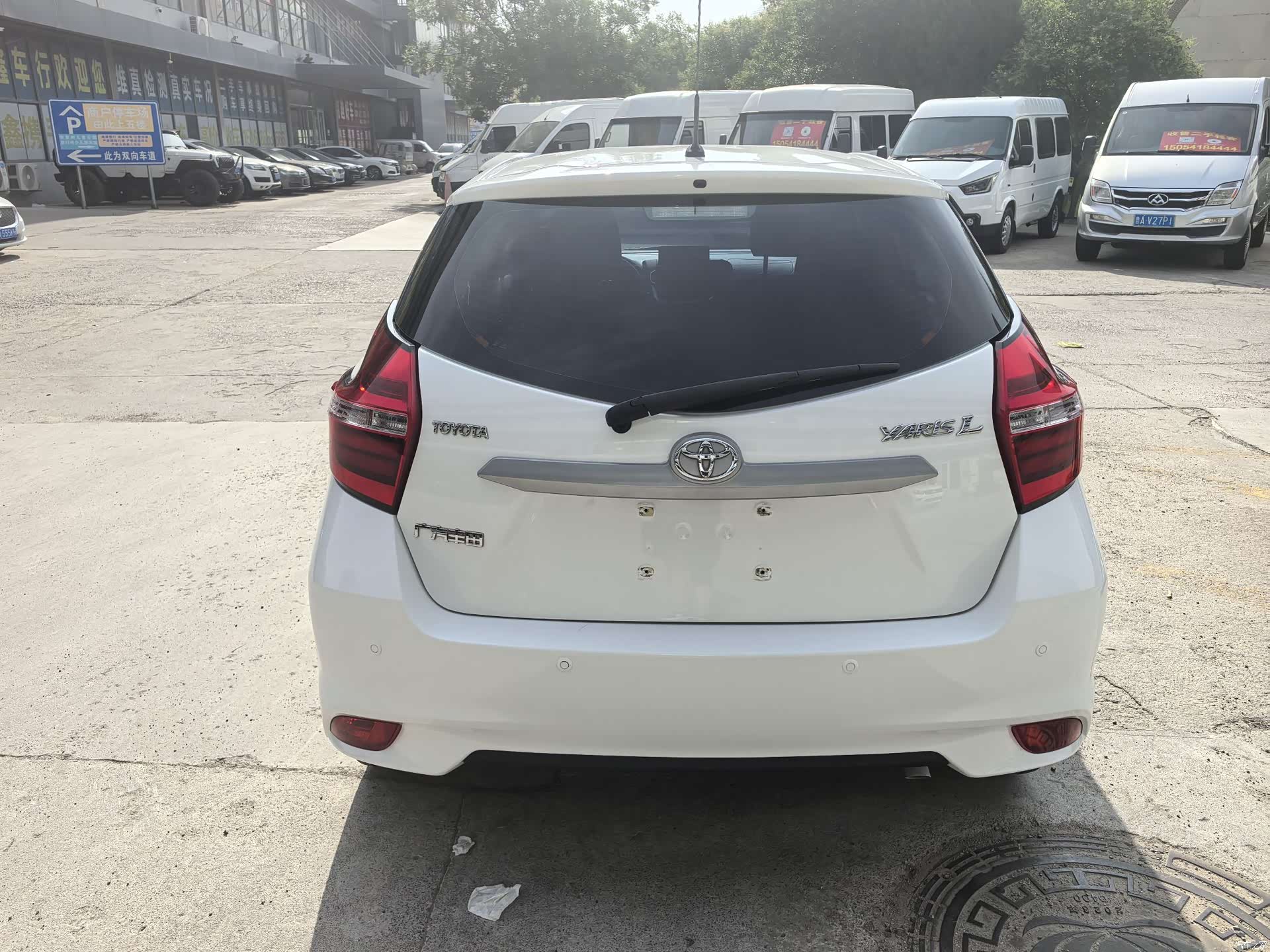 Toyota YARiS L, 2020 все фото