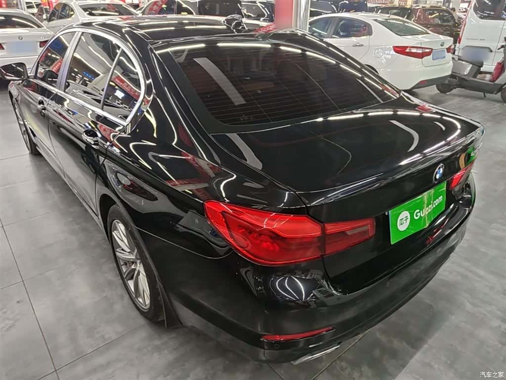 BMW 5 Series, 2018 все фото