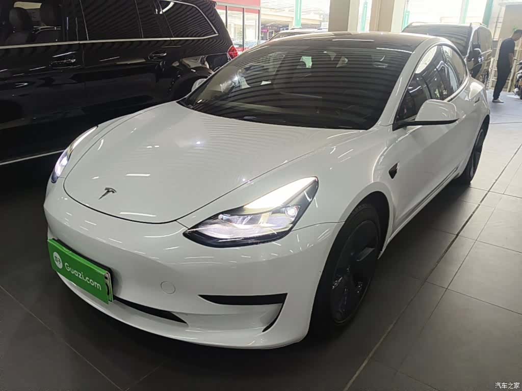 Tesla Model 3, 2021 1
