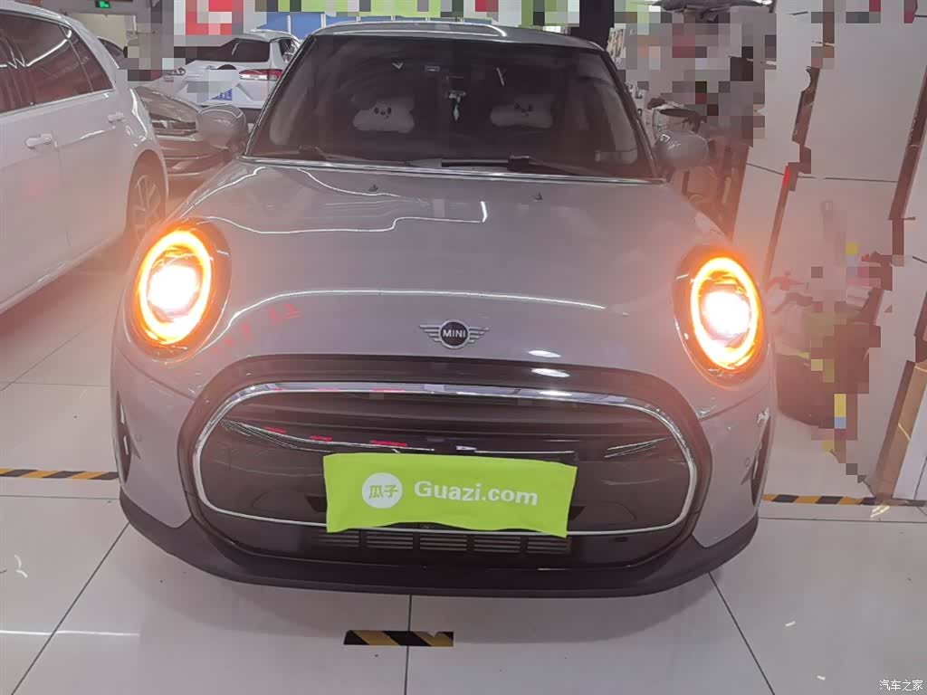 Mini ONE, 2021 3