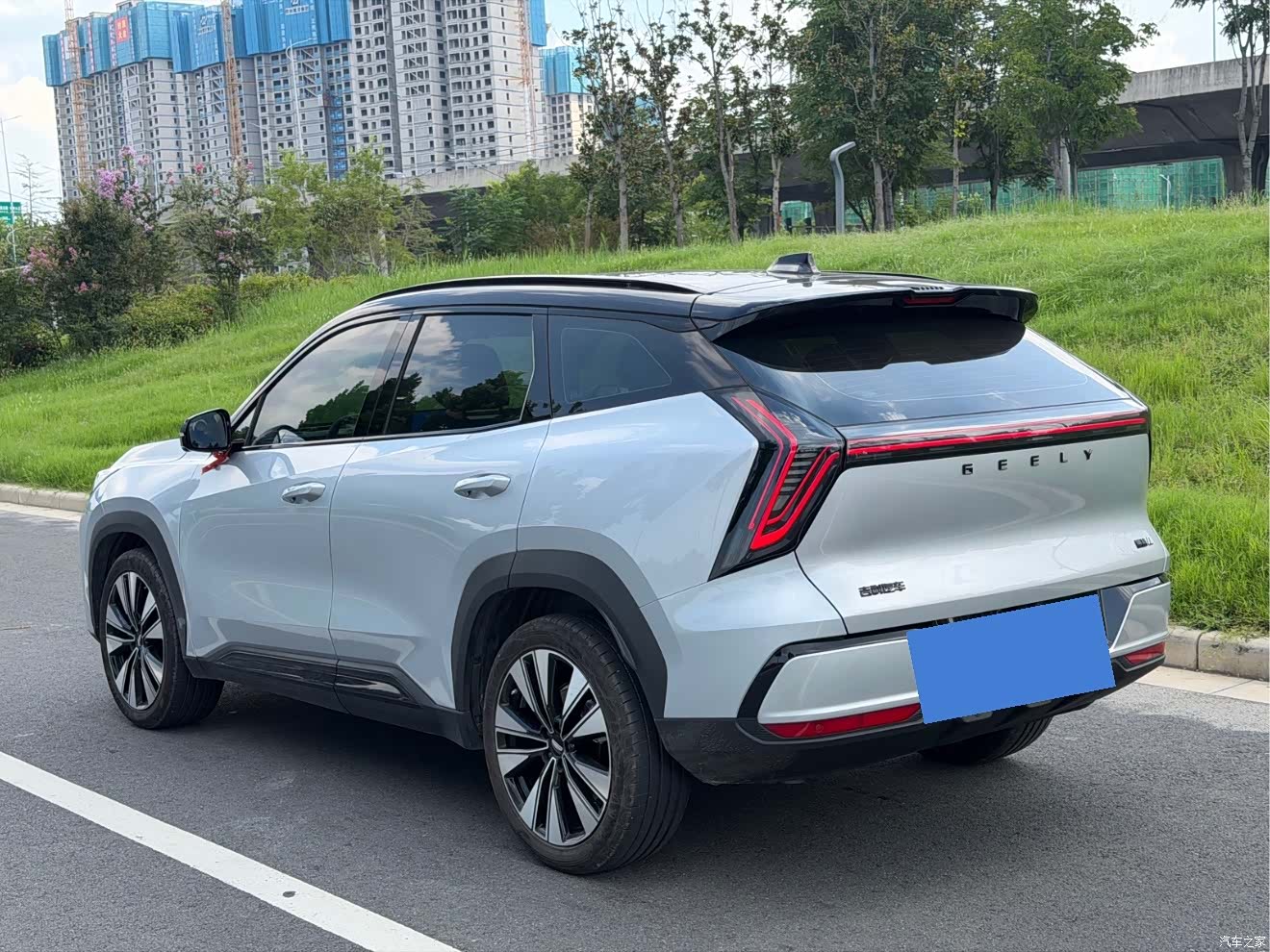 Geely Boyue, 2026 все фото