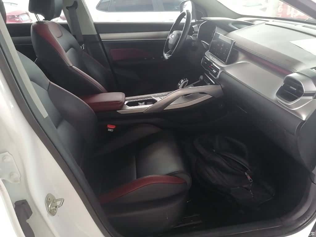 Geely Coolray, 2021 25