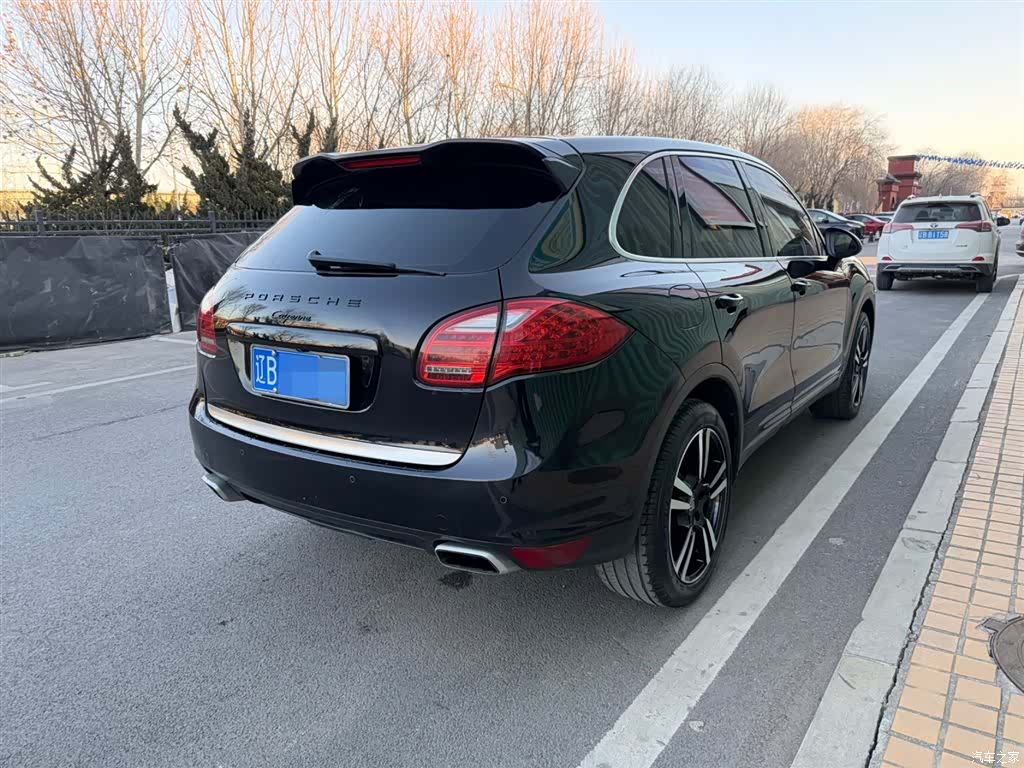 Porsche Cayenne, 2011 14