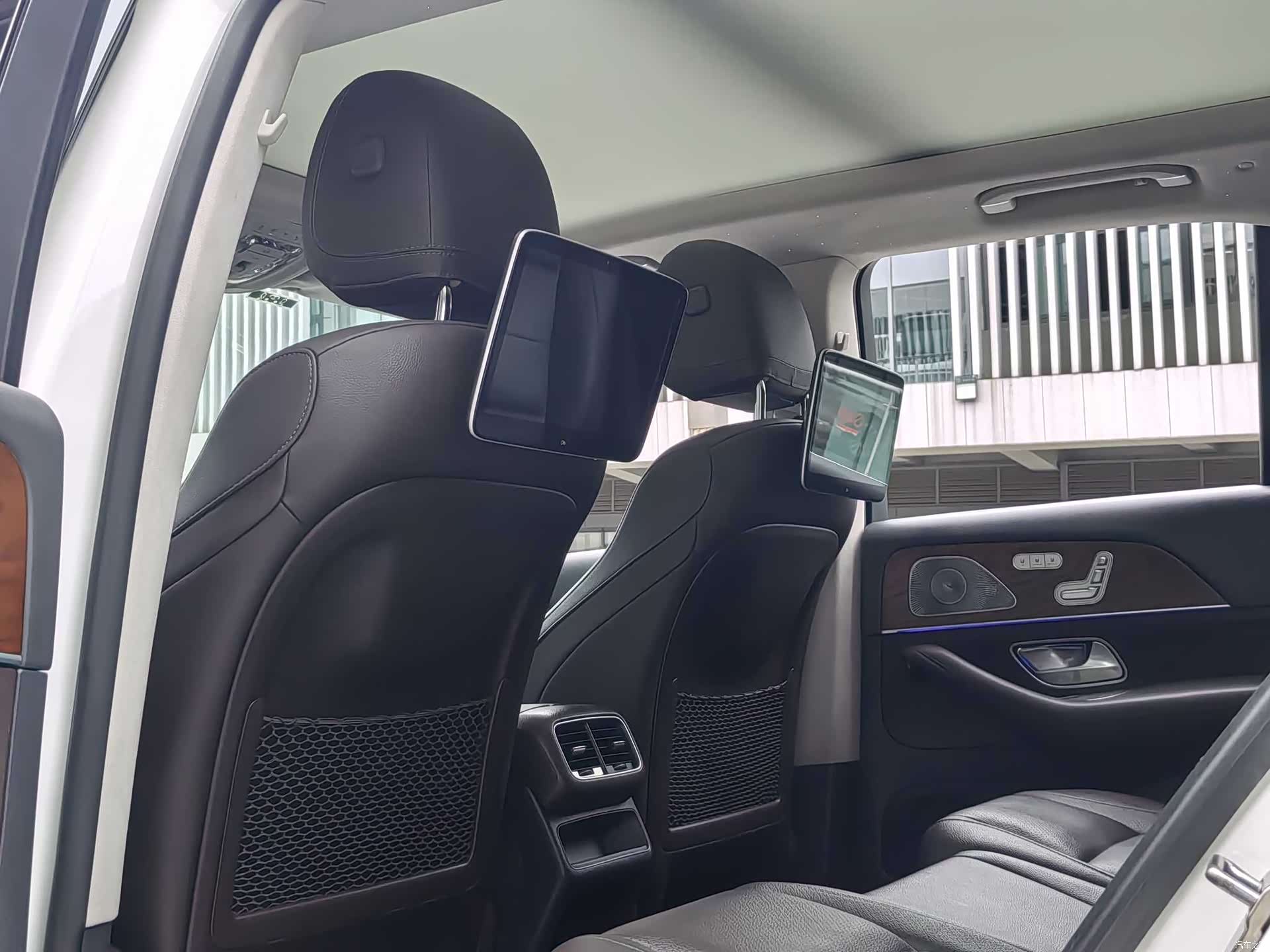 Mercedes-Benz GLE, 2019 16