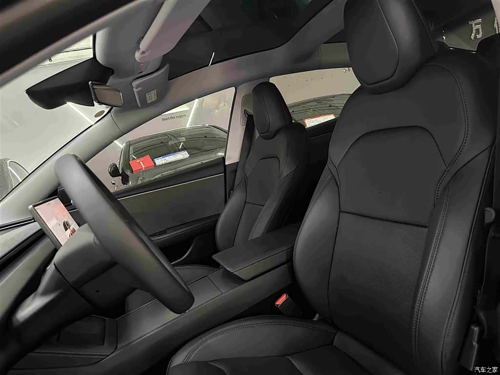 Tesla Model 3, 2025 6