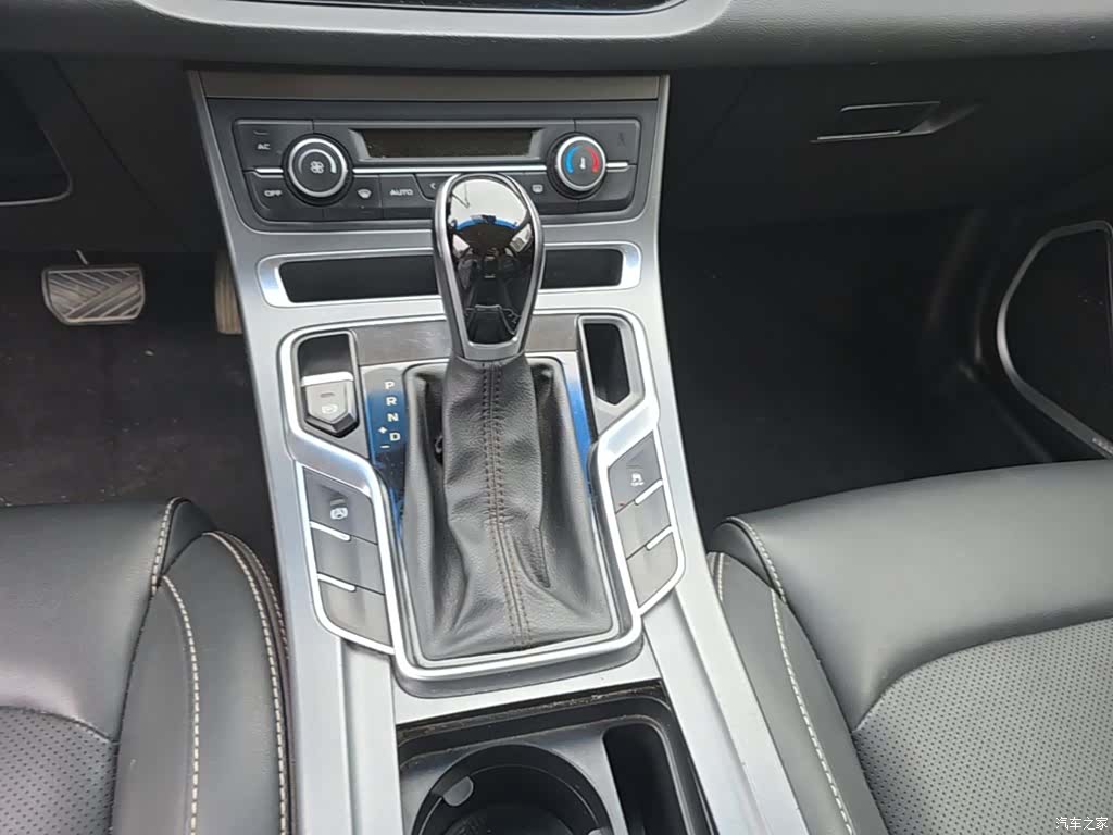 Geely Emgrand, 2019 14