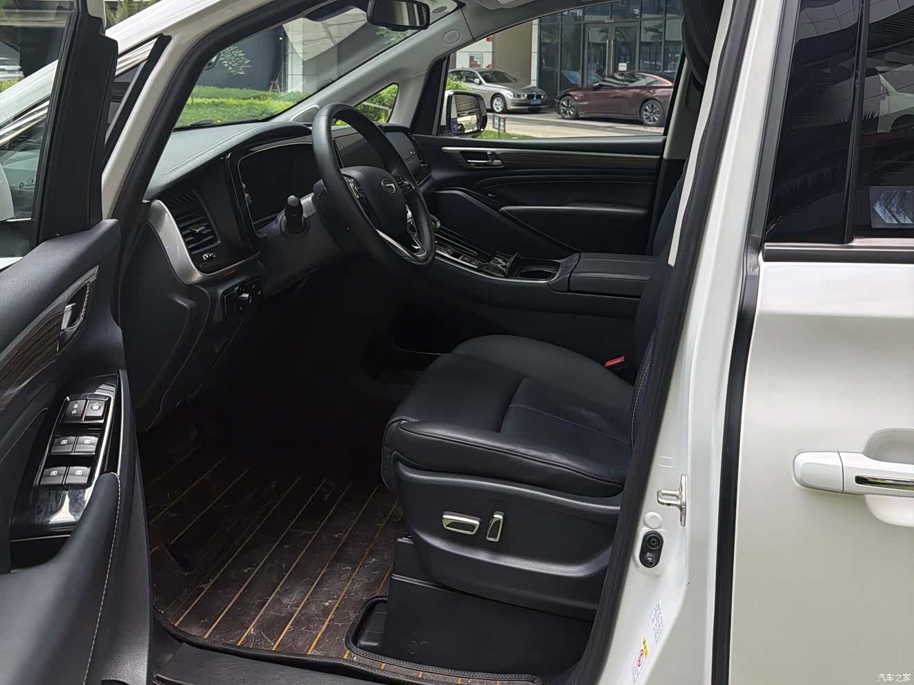 Trumpchi M8, 2023 8