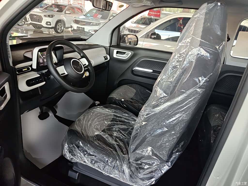 Wuling MINIEV, 2026 15