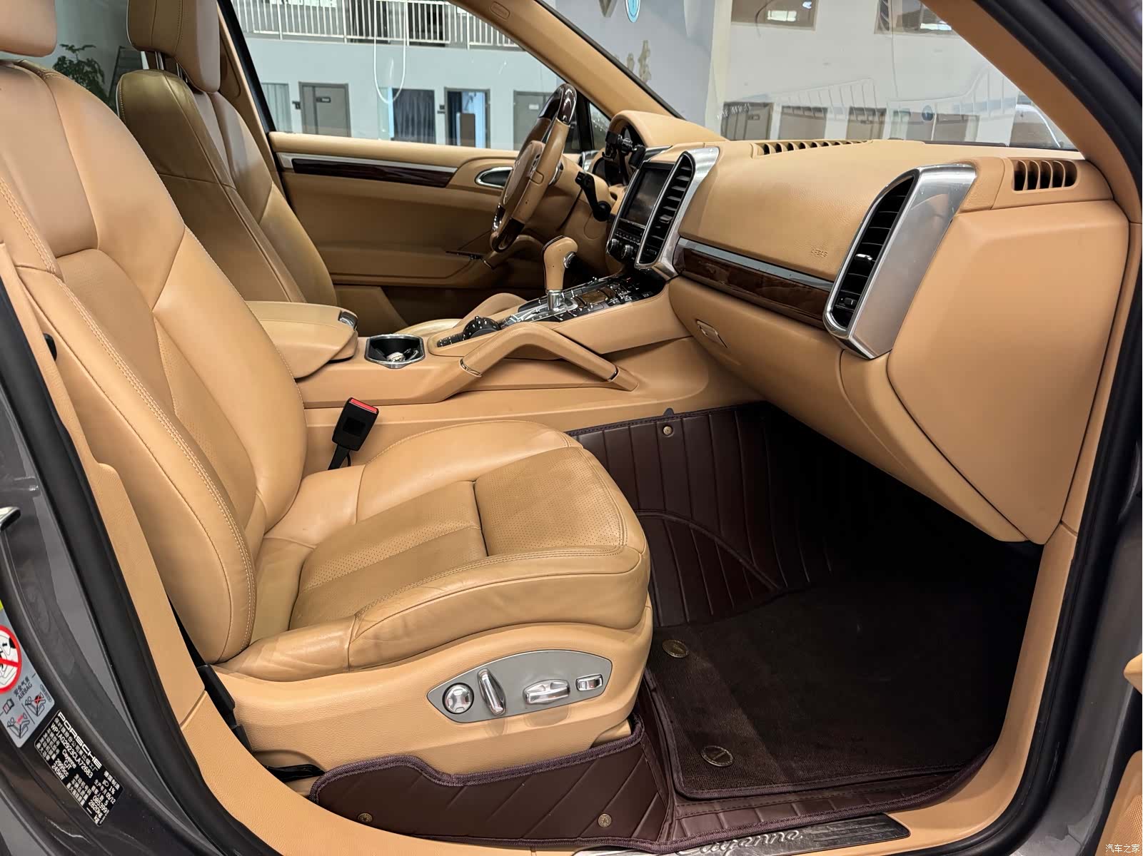 Porsche Cayenne, 2012 24