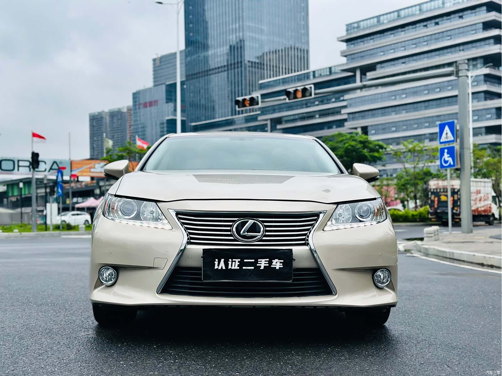 Lexus ES, 2014 2