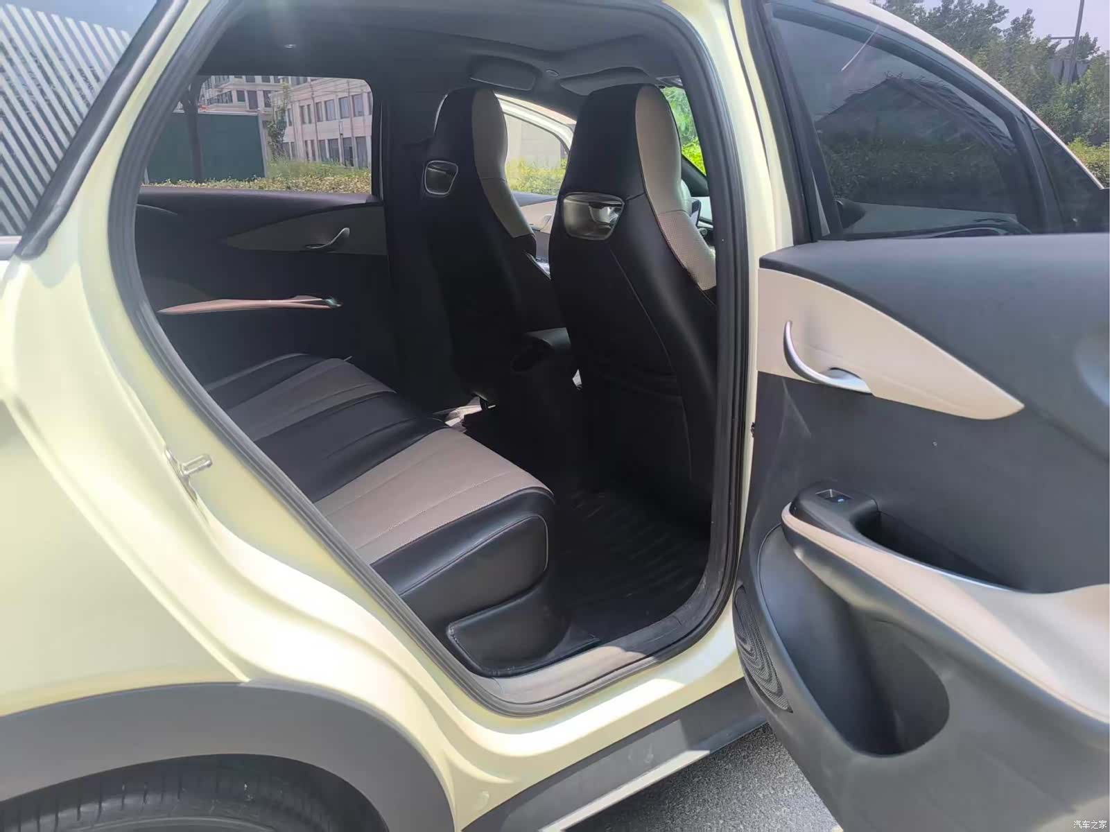 BYD Dolphin, 2023 12