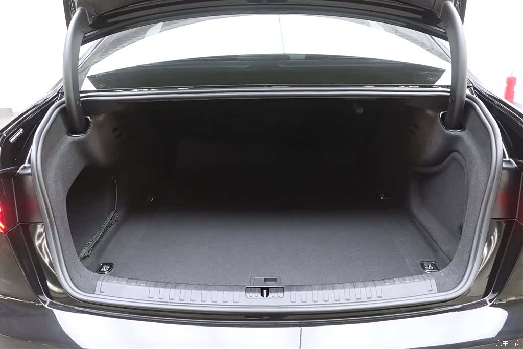 Audi A6L, 2023 32