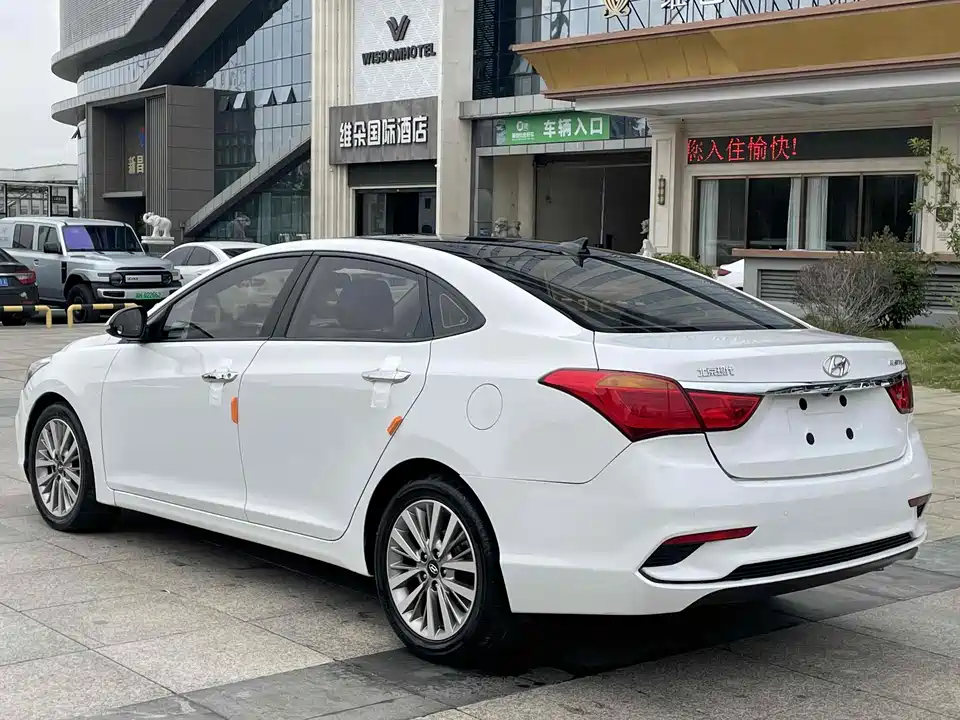 Hyundai Name picture