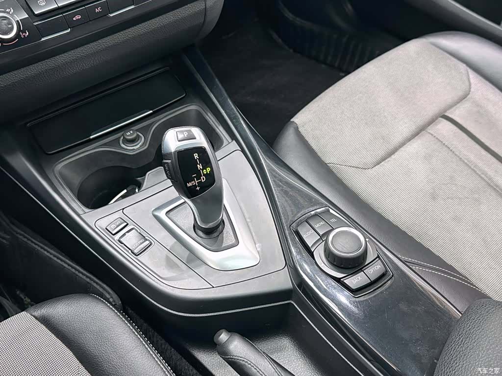 BMW 1 Series, 2013 13