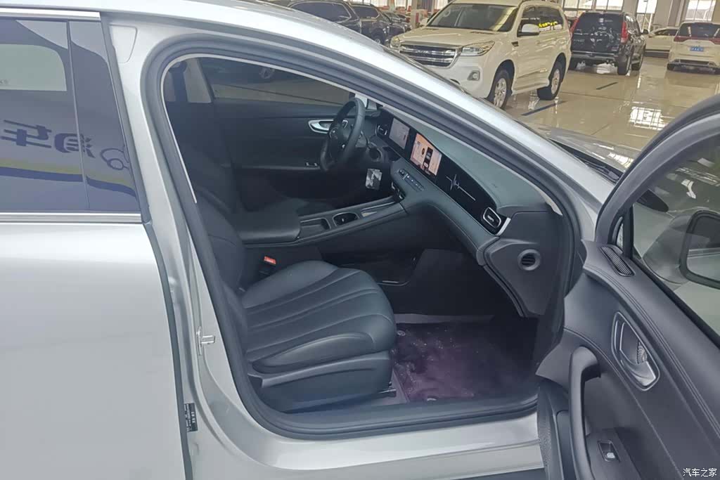 Roewe D7, 2024 8