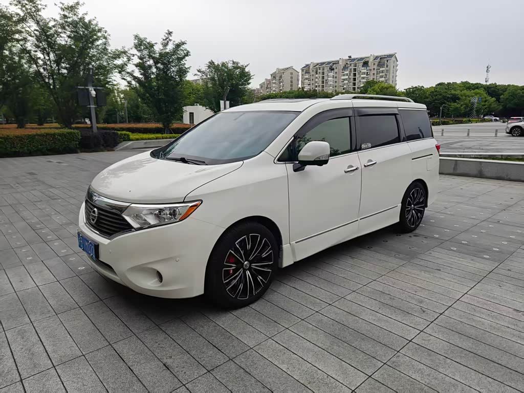 Nissan Quest