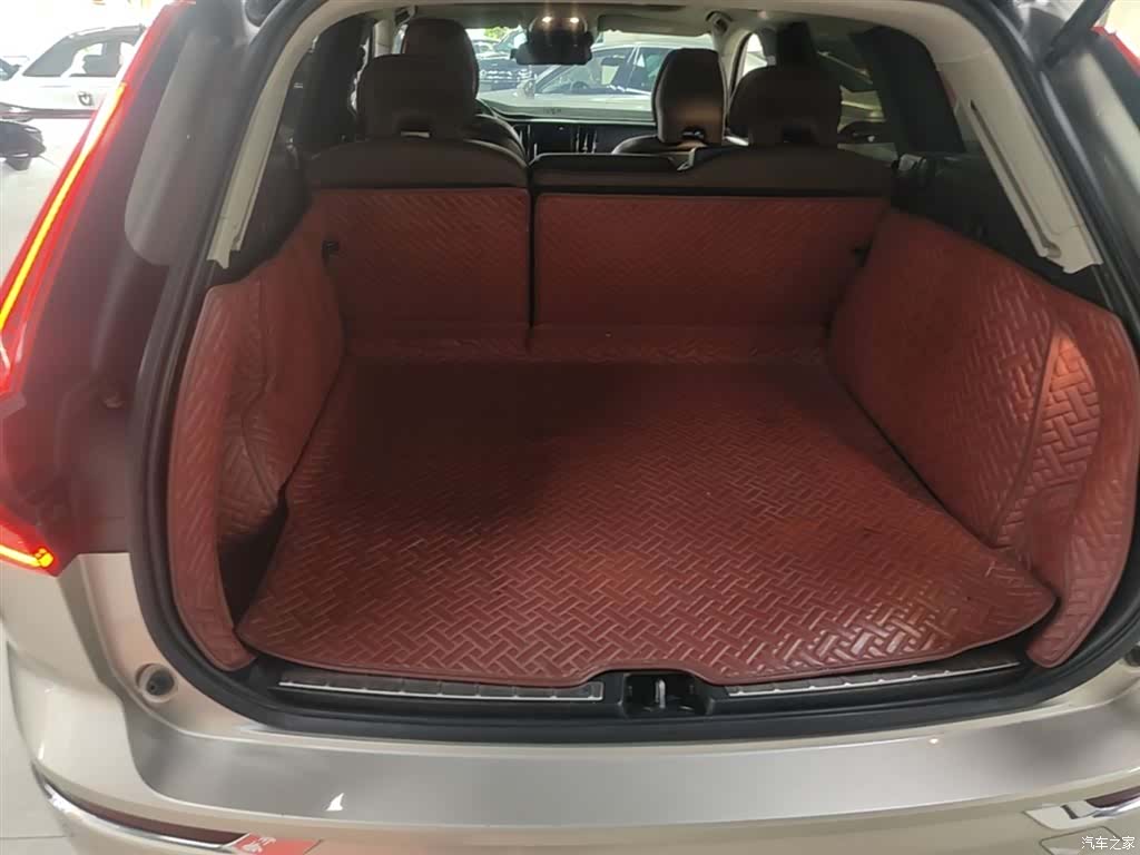 Volvo XC60, 2020 19