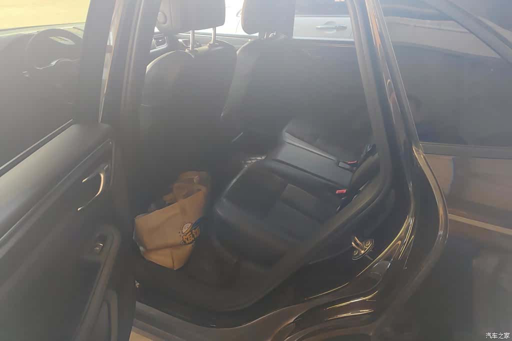 Porsche Macan, 2015 11