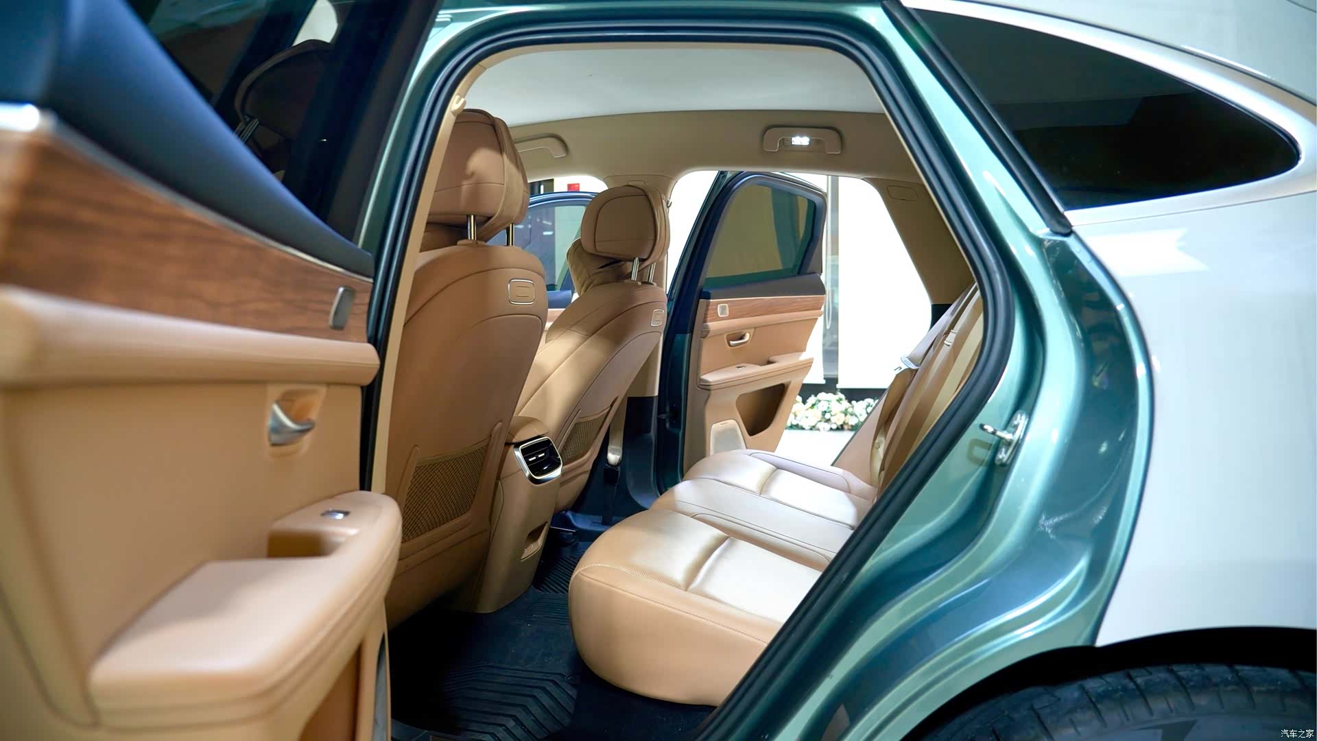AITO M5, 2023 14