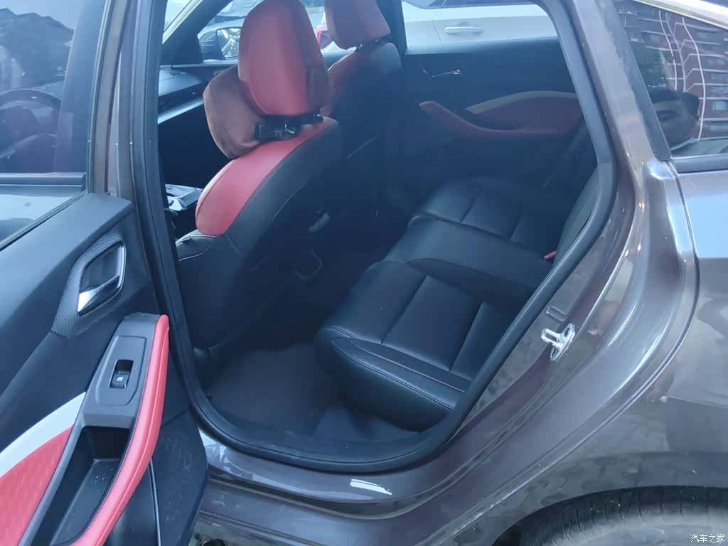 MG MG5, 2021 14