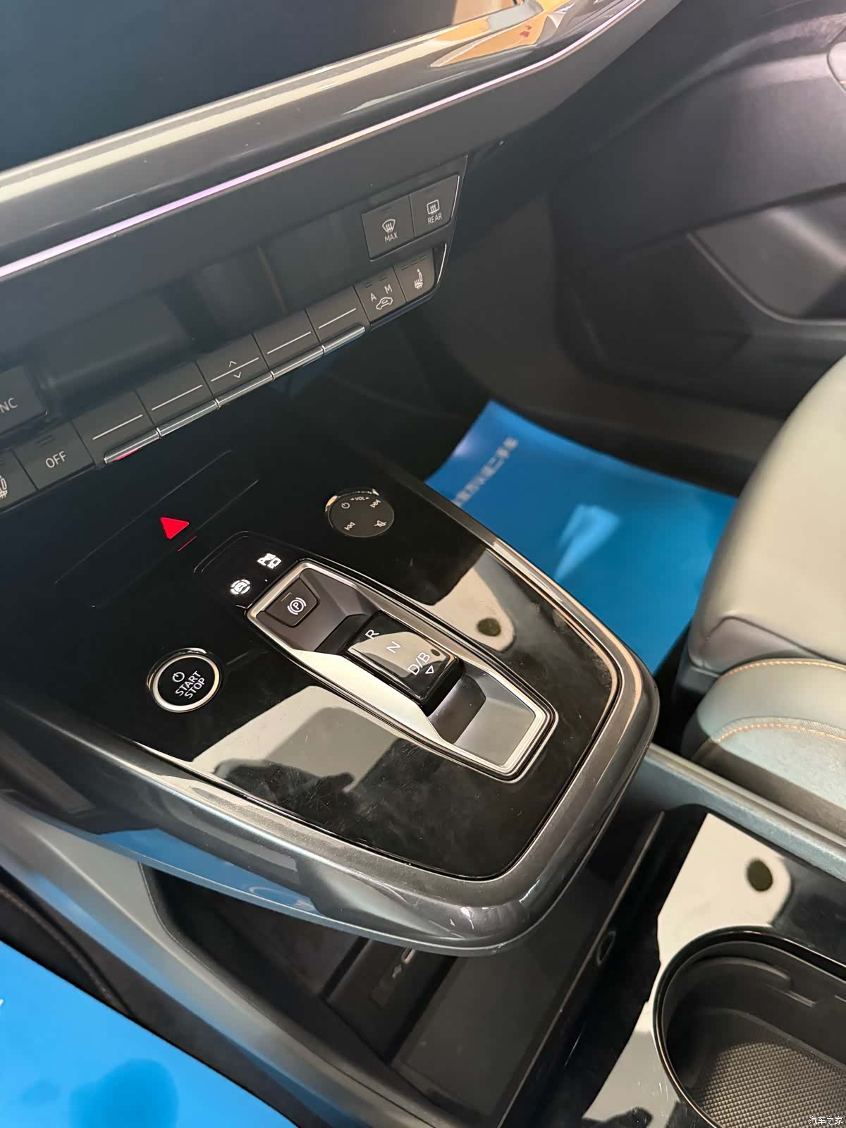 Audi Q4 e-tron, 2024 7