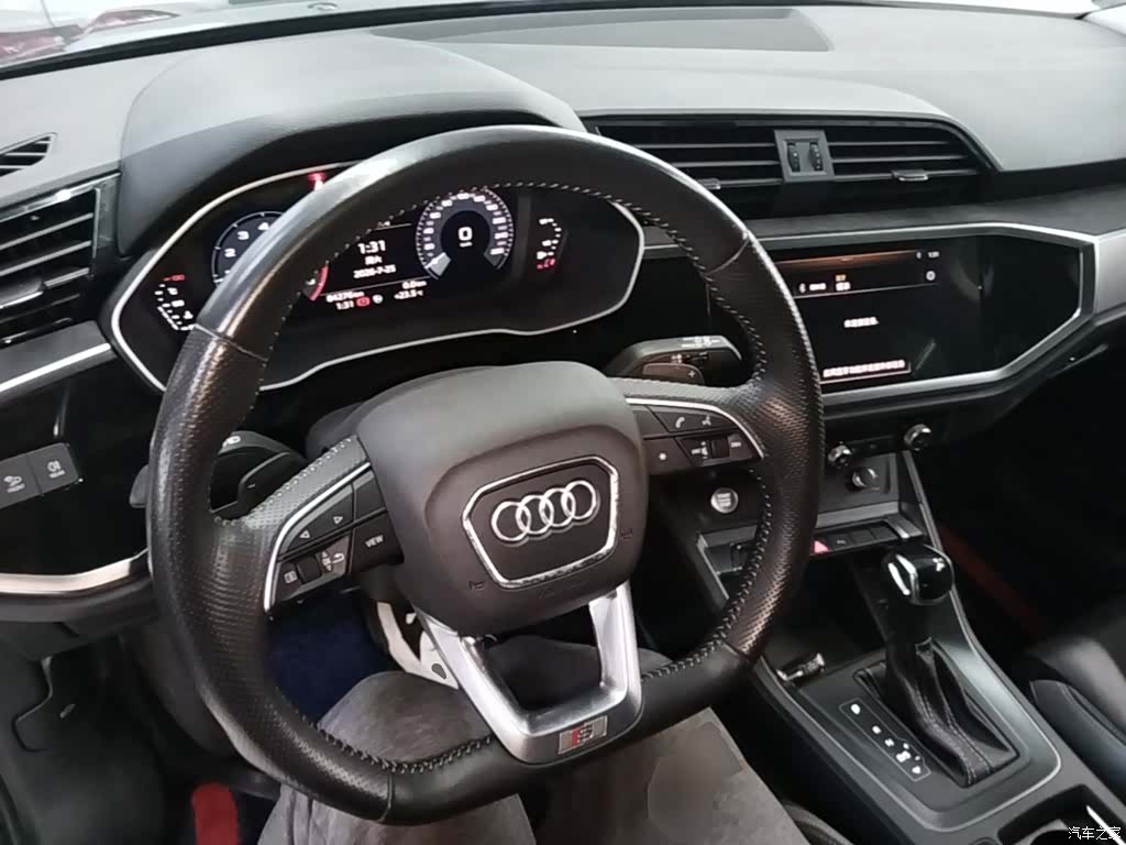 Audi Q3, 2023 6