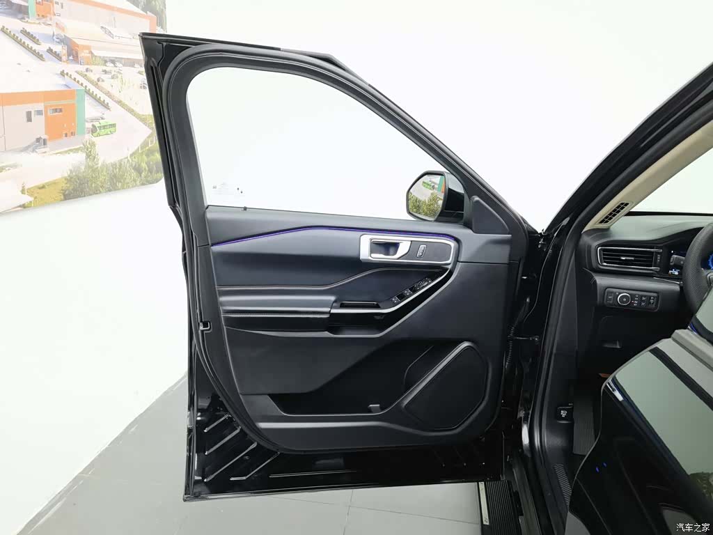 Ford Explorer, 2022 8