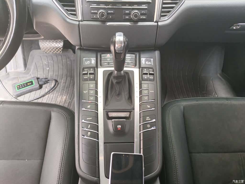 Porsche Macan, 2015 14