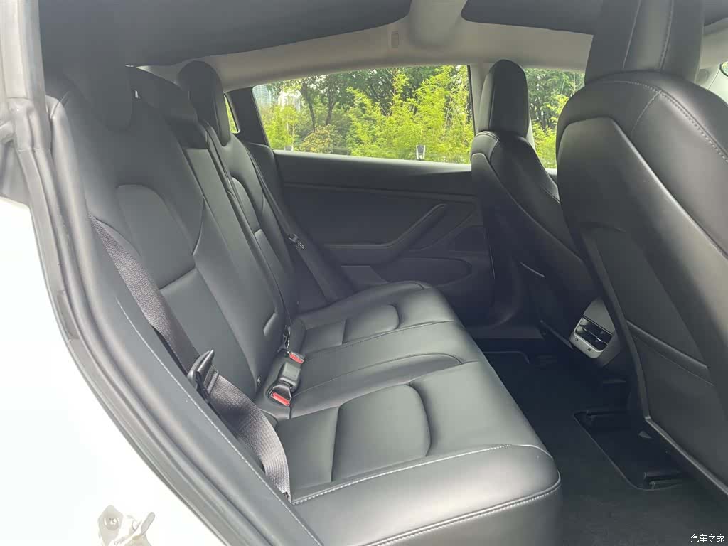 Tesla Model 3, 2019 10