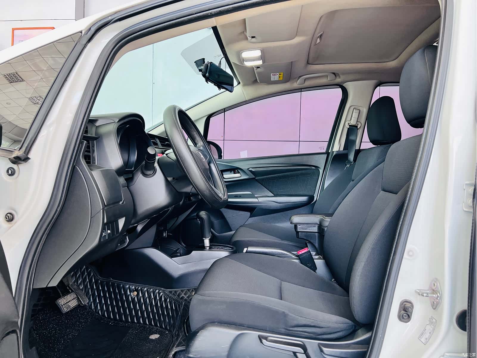 Honda Fit, 2017 10