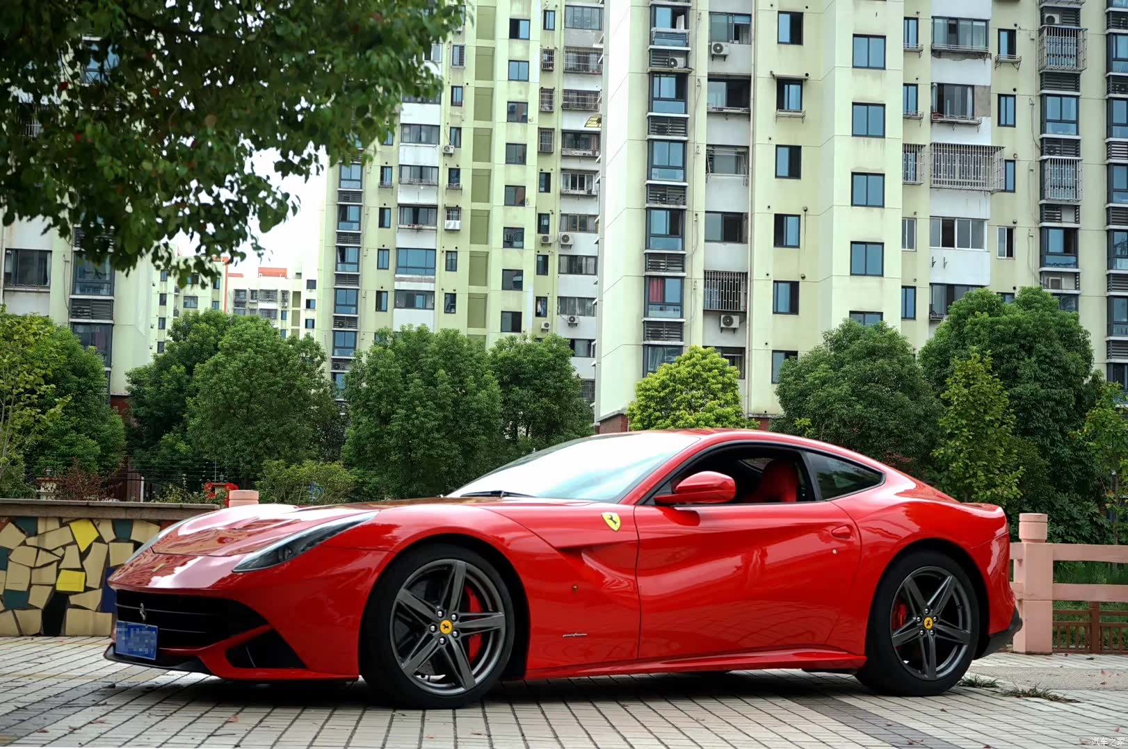 Ferrari F12ber