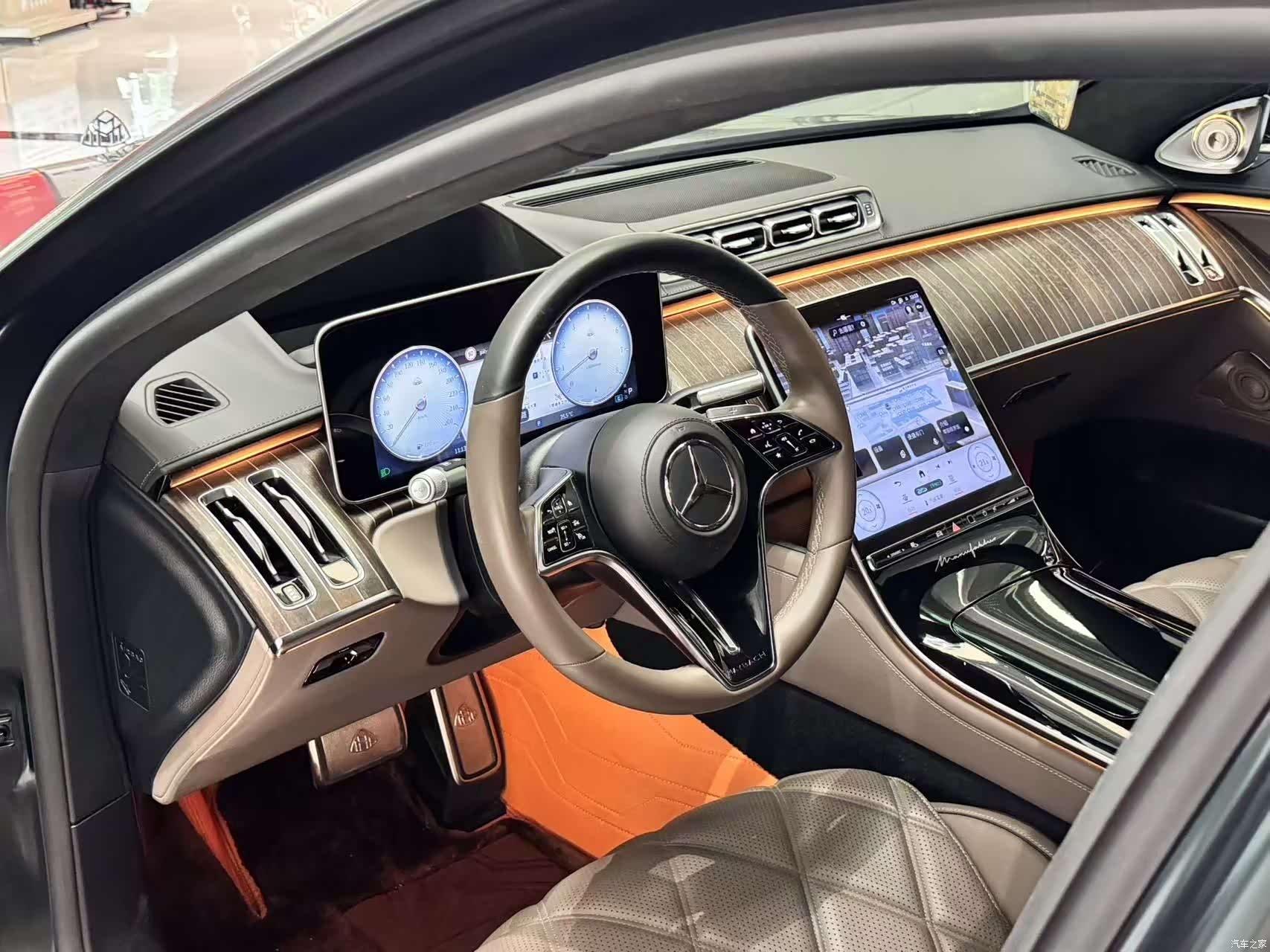 Maybach S-Class, 2023 12