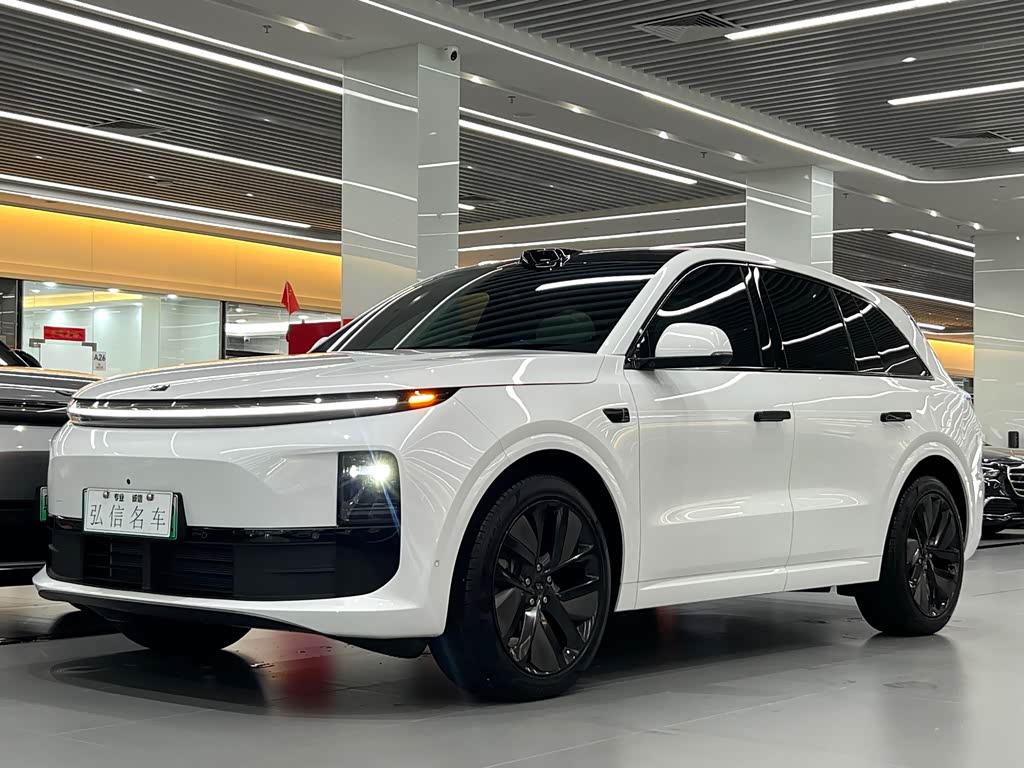 Li Auto L6