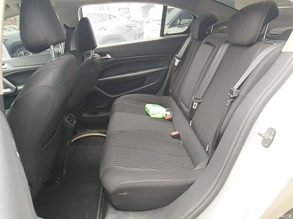 Peugeot 408, 2016 17