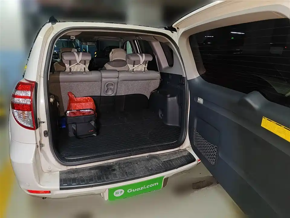 Toyota RAV4 Rongfang