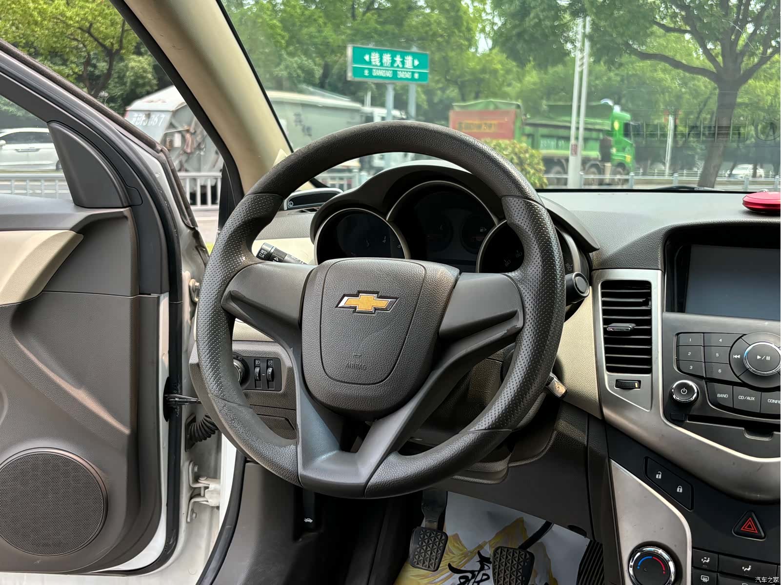 Chevrolet SL, 2015 10